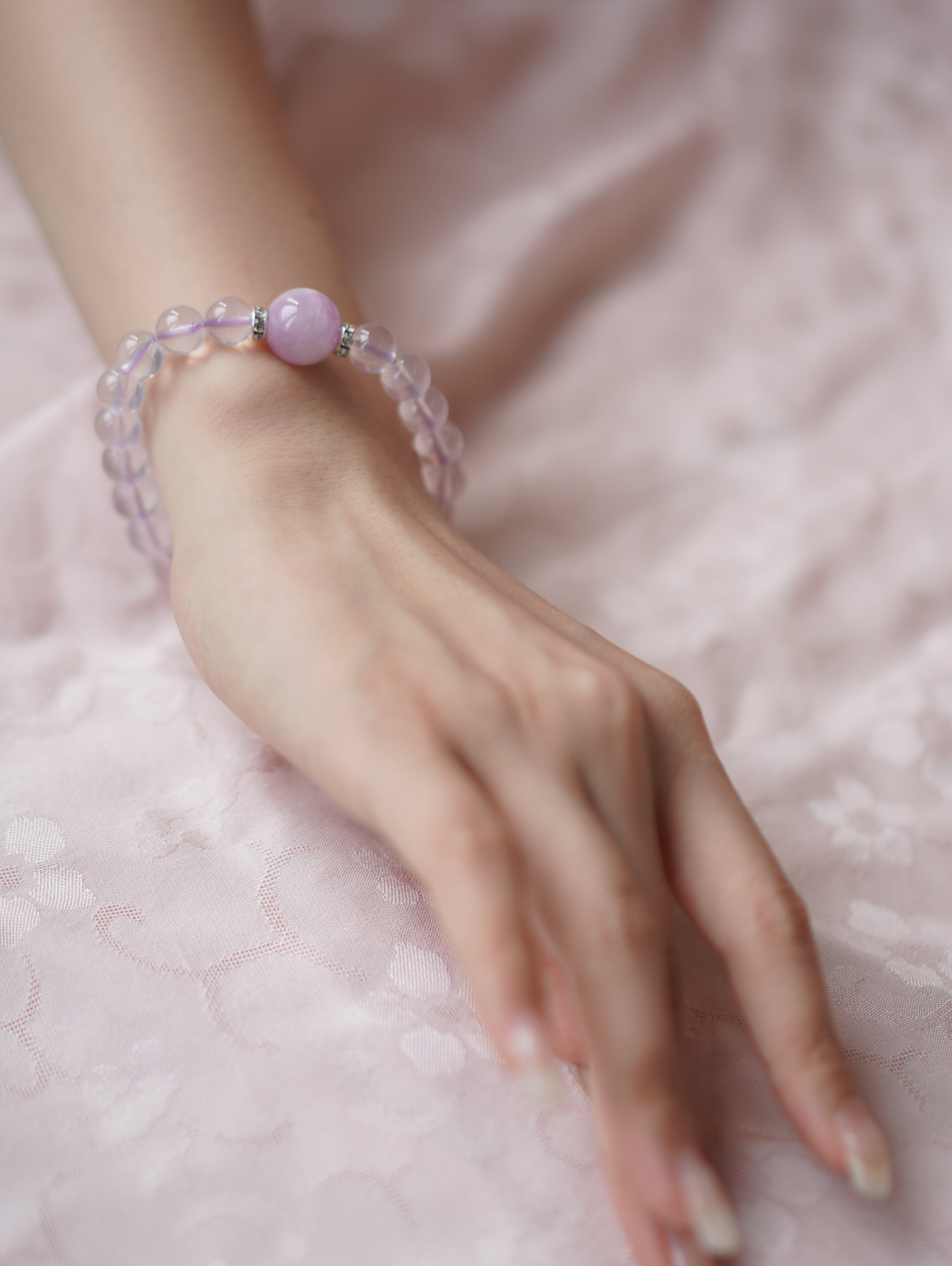 Rose Cloud Bracelet view 6 (DSC08936.JPG)