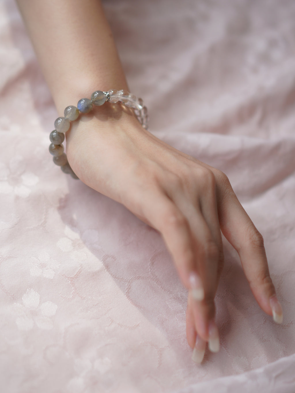 Verdant Mist Bracelet view 8 (DSC09000.JPG)
