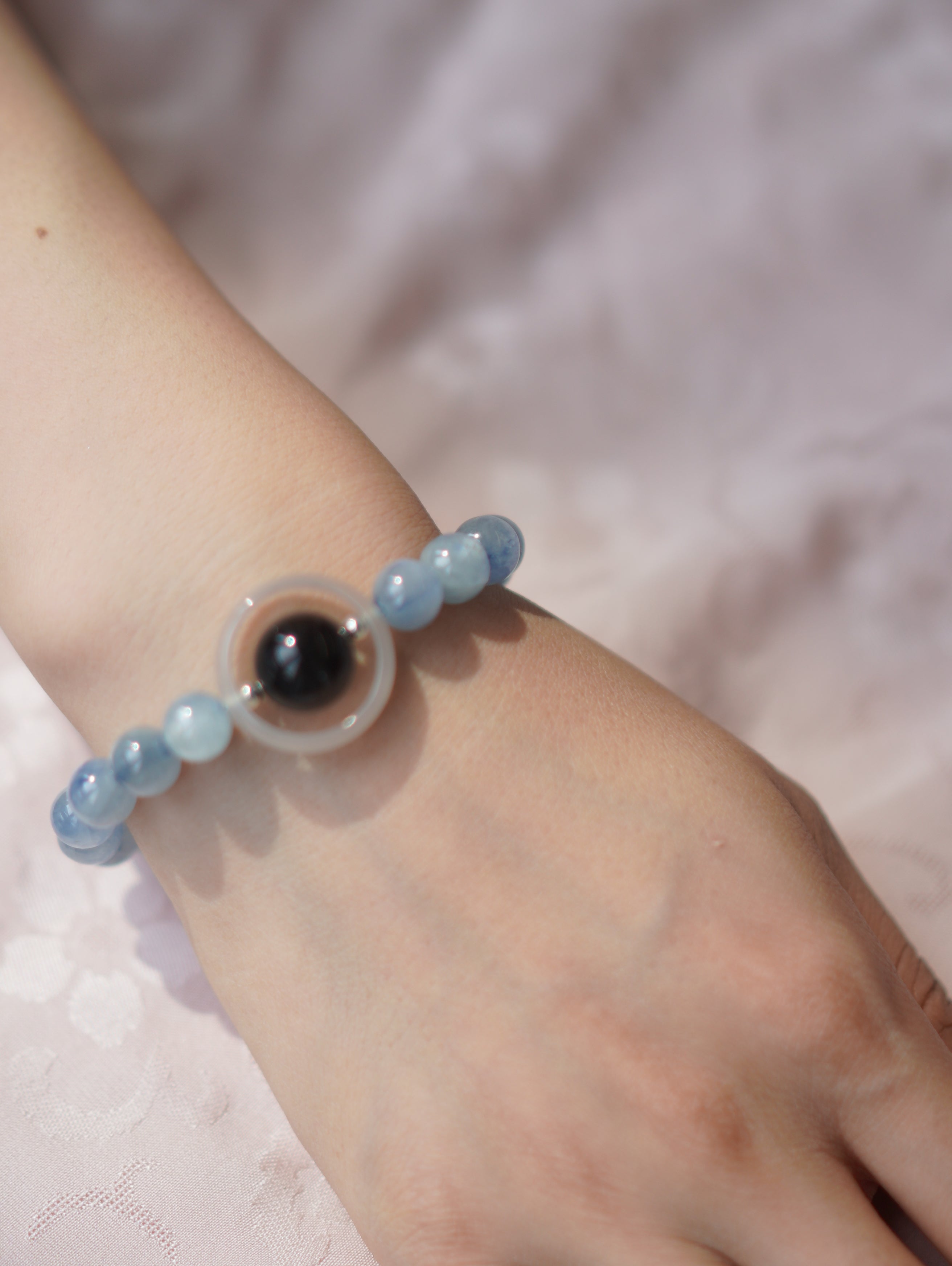 Horizon Blue Bracelet view 6 (DSC09108.JPG)