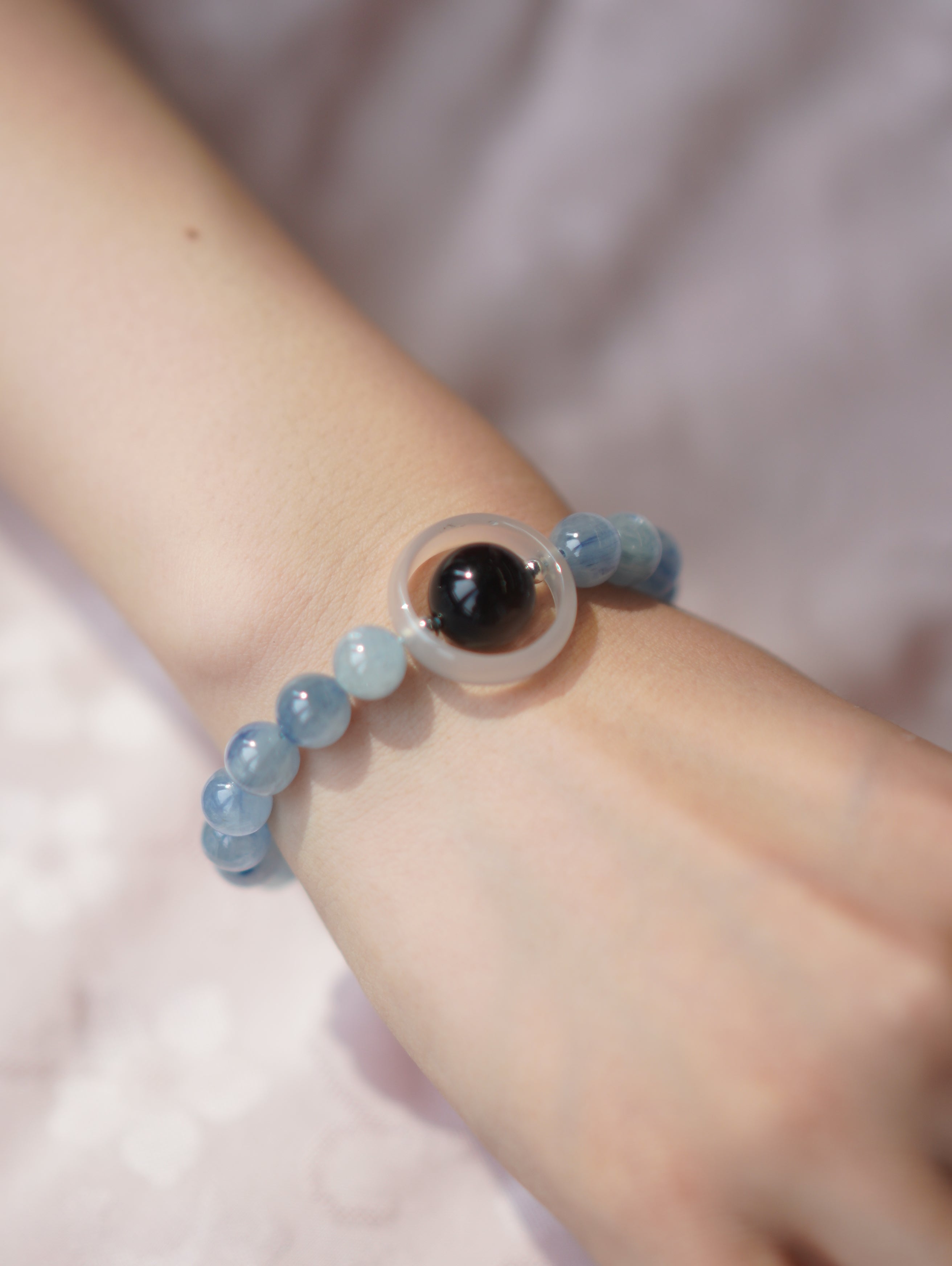 Horizon Blue Bracelet view 1 (DSC09109.JPG)
