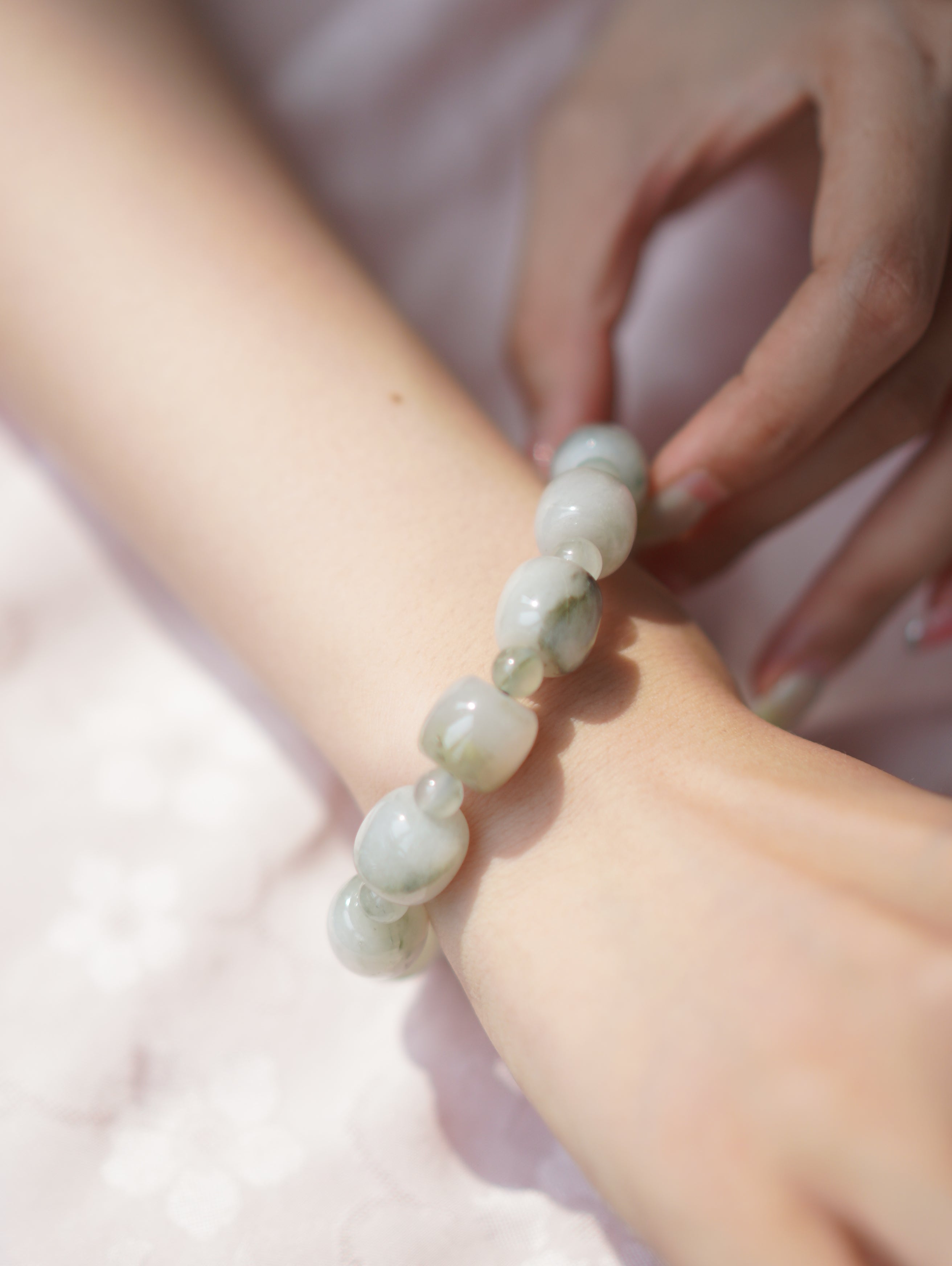 Jade Milk Bracelet view 7 (DSC09117.JPG)