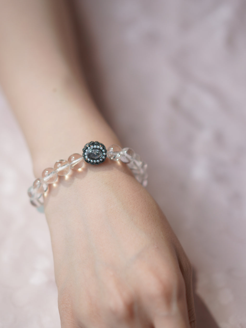 Aqua Seal Bracelet view 4 (DSC09166.JPG)