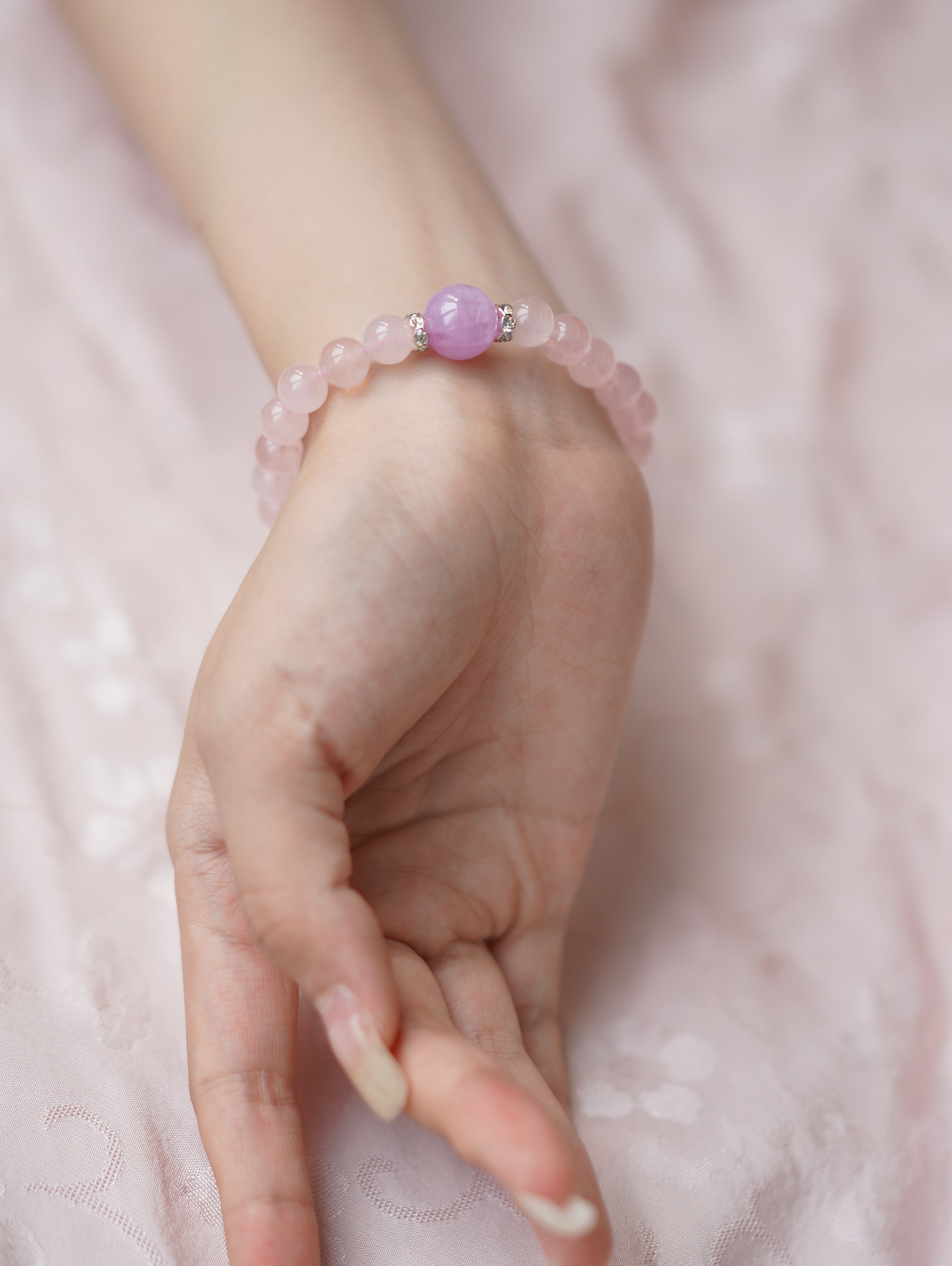 Rose Lilt Bracelet view 4 (DSC09194.JPG)