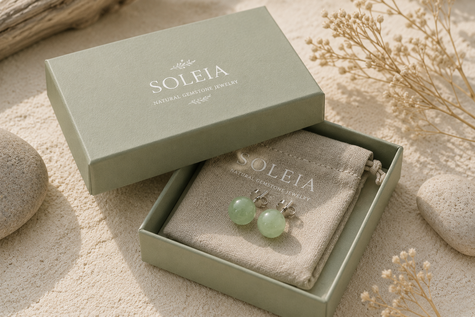 Verdant Glow Stud Earrings